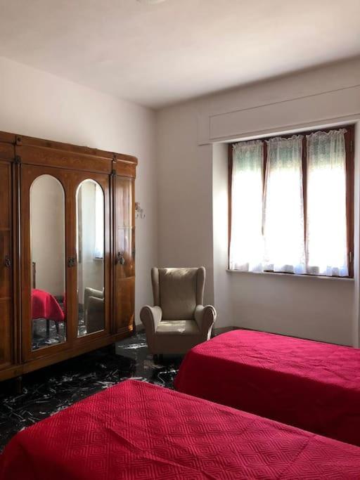 Casa Indipendente Zona Centrale La Maddalena  Eksteriør billede