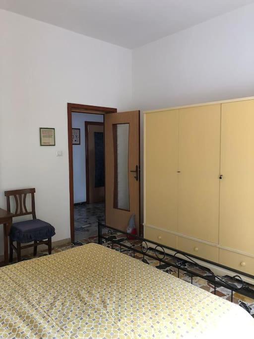 Casa Indipendente Zona Centrale La Maddalena  Eksteriør billede