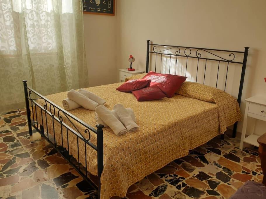 Casa Indipendente Zona Centrale La Maddalena  Eksteriør billede