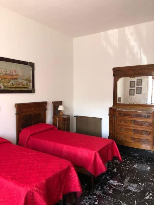 Casa Indipendente Zona Centrale La Maddalena  Eksteriør billede