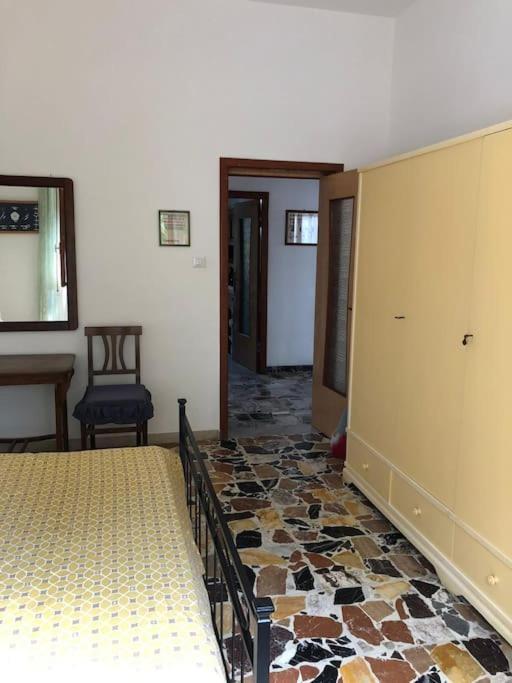 Casa Indipendente Zona Centrale La Maddalena  Eksteriør billede