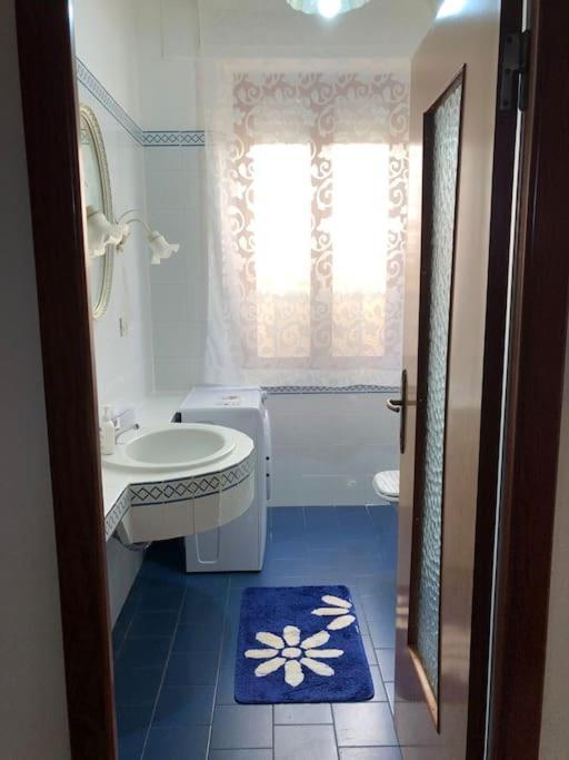 Casa Indipendente Zona Centrale La Maddalena  Eksteriør billede
