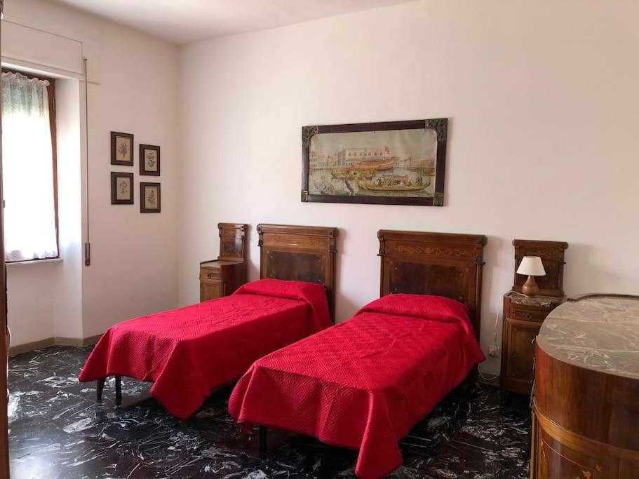 Casa Indipendente Zona Centrale La Maddalena  Eksteriør billede